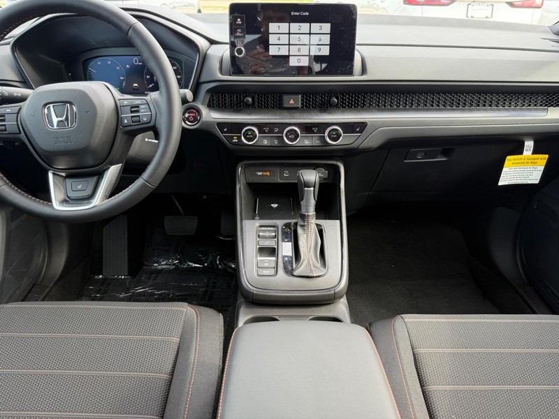 Honda CR-V Hybrid Vehicle Image 6