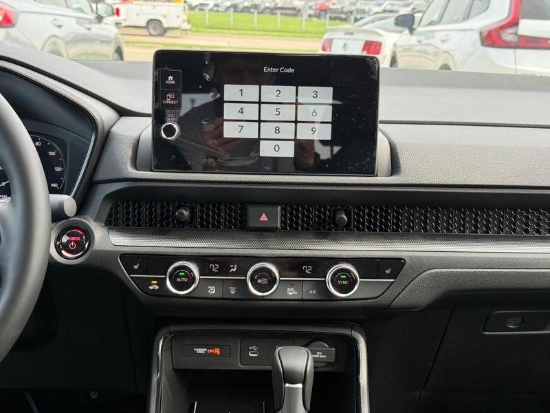 Honda CR-V Hybrid Vehicle Image 7