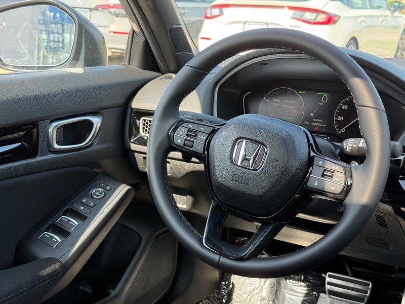 Honda Civic Sedan Hybrid Vehicle Image 9