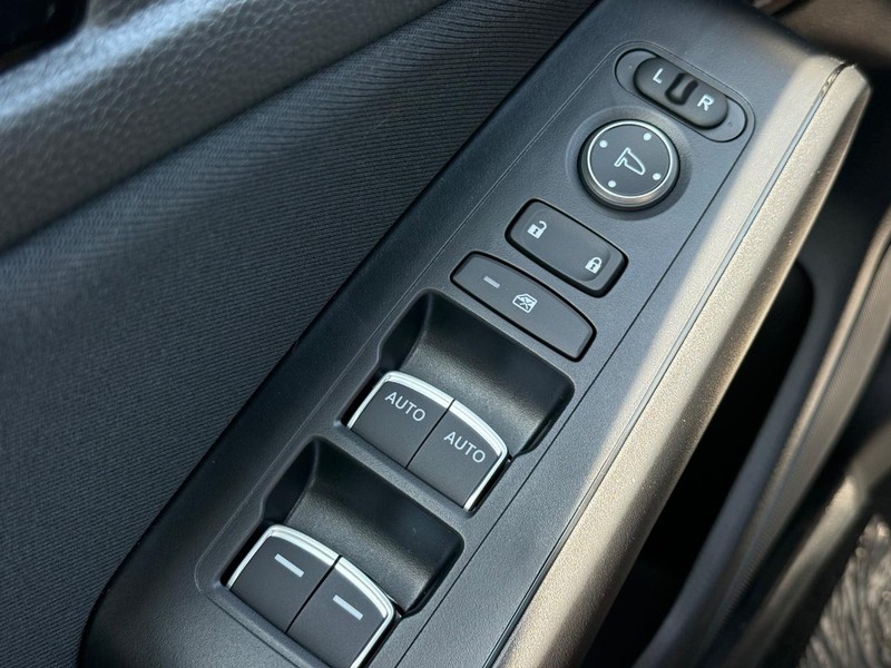 Honda Civic Sedan Hybrid Vehicle Image 15