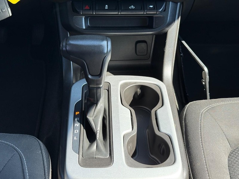 Chevrolet Colorado Vehicle Image 13