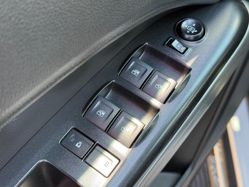 Chevrolet Colorado Vehicle Image 20