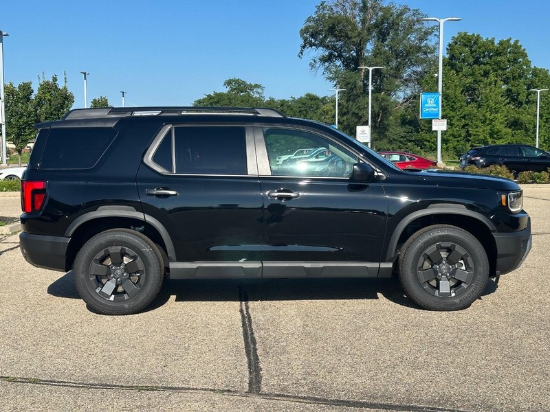 Honda Passport Vehicle Image 2