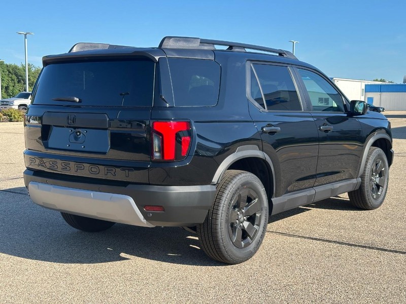 Honda Passport Vehicle Image 3