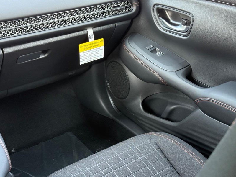 Honda HR-V Vehicle Image 10