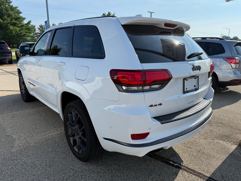 Jeep Grand Cherokee Vehicle Image 5