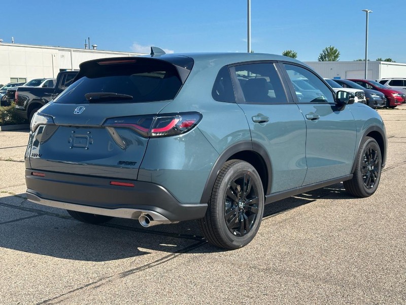Honda HR-V Vehicle Image 3