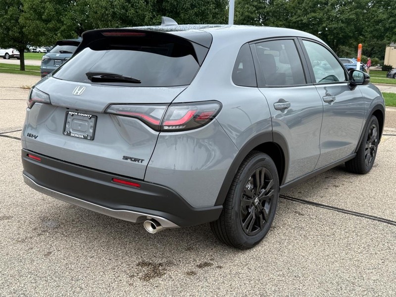 Honda HR-V Vehicle Image 3