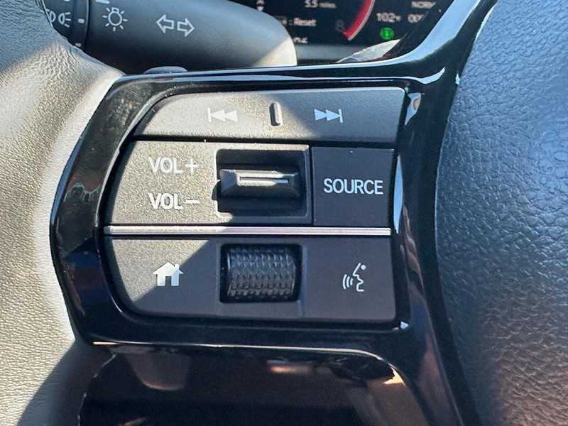 Honda Civic Sedan Vehicle Image 8