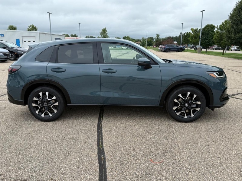 Honda HR-V Vehicle Image 2