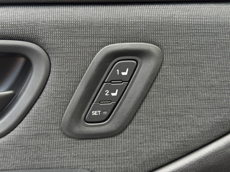 Honda Passport Vehicle Image 11
