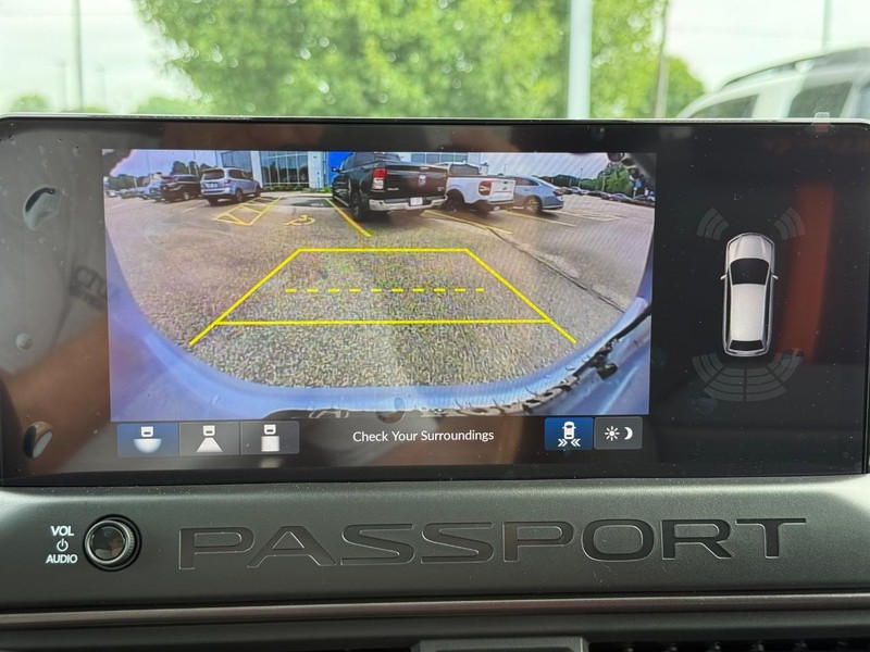 Honda Passport Vehicle Image 14