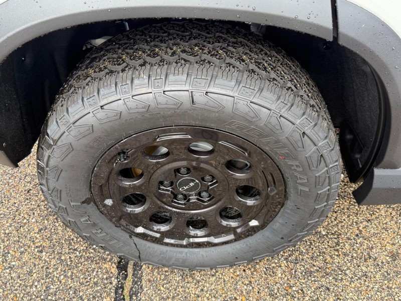 Honda Passport Vehicle Image 4