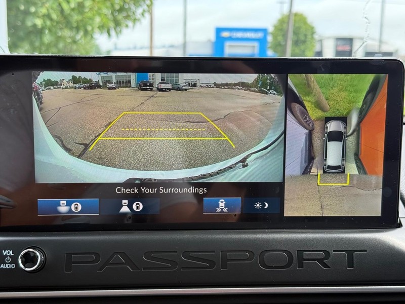Honda Passport Vehicle Image 13