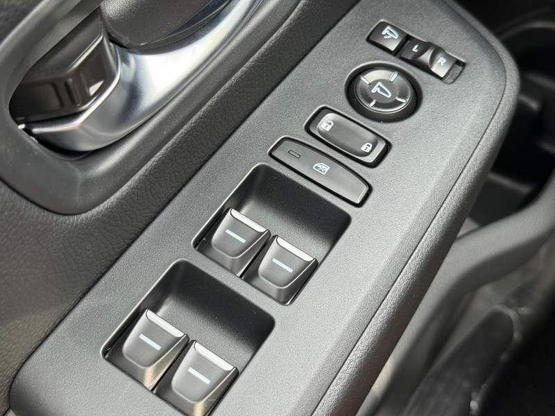 Honda Passport Vehicle Image 15