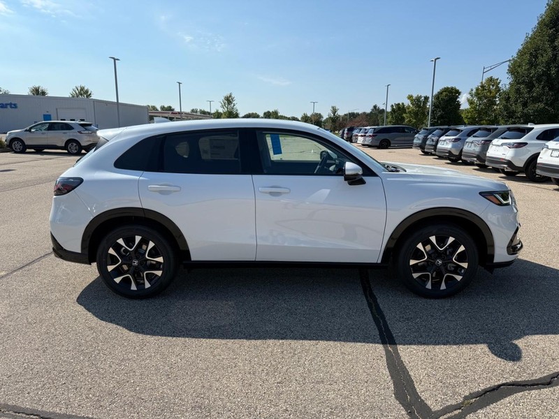 Honda HR-V Vehicle Image 2