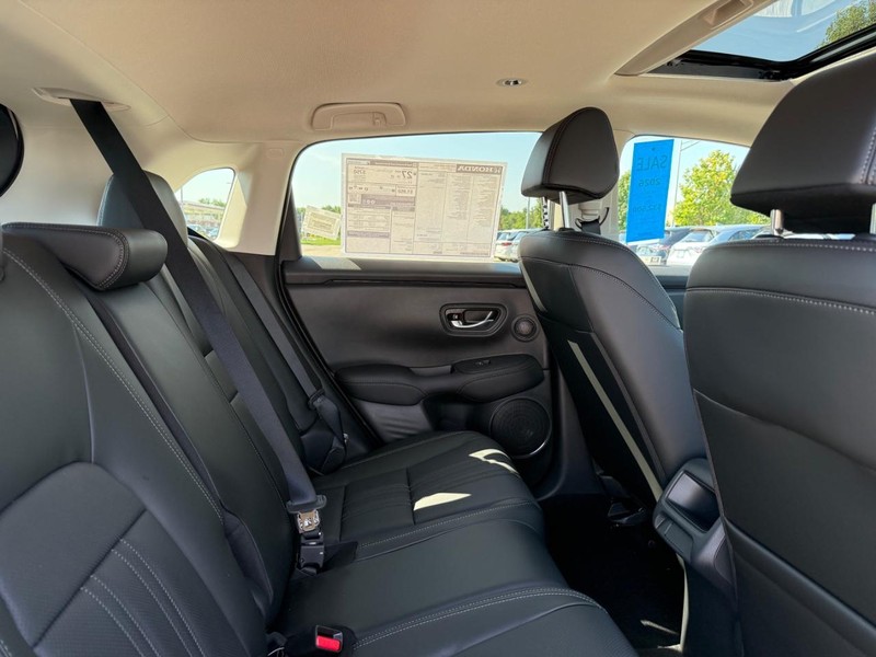 Honda HR-V Vehicle Image 5