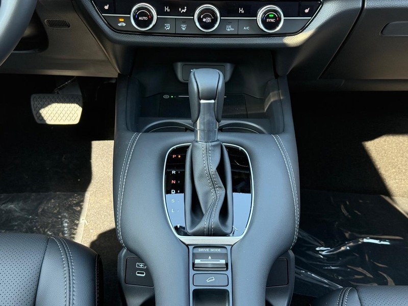 Honda HR-V Vehicle Image 8