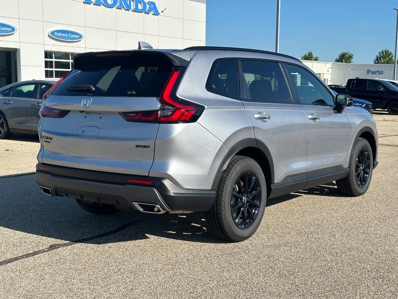 Honda CR-V Hybrid Vehicle Image 3