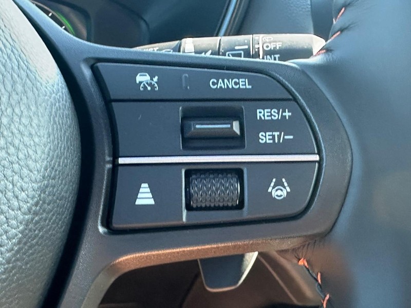 Honda CR-V Hybrid Vehicle Image 10
