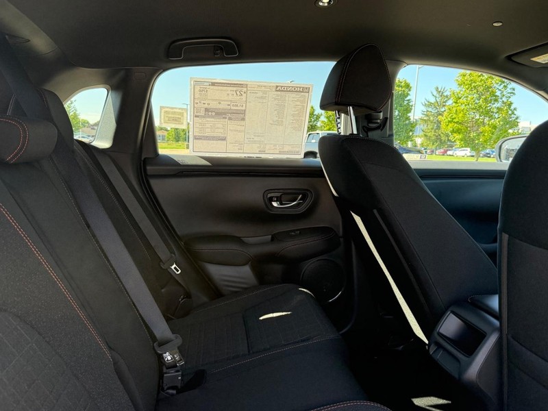 Honda HR-V Vehicle Image 5
