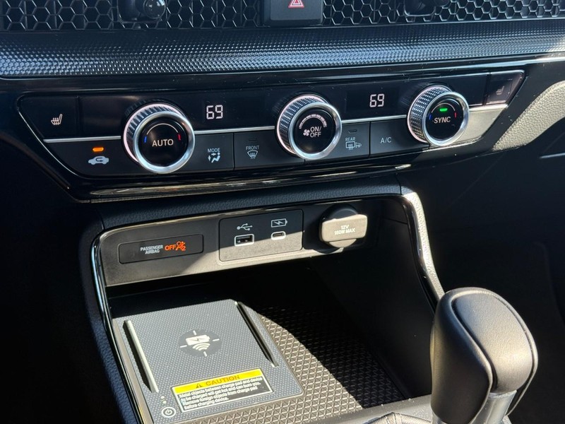 Honda CR-V Vehicle Image 19