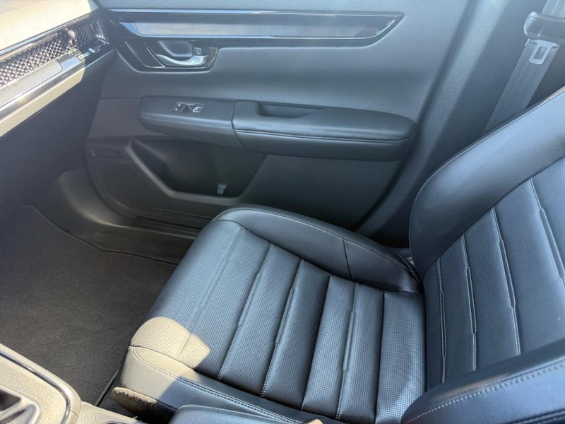Honda CR-V Vehicle Image 23