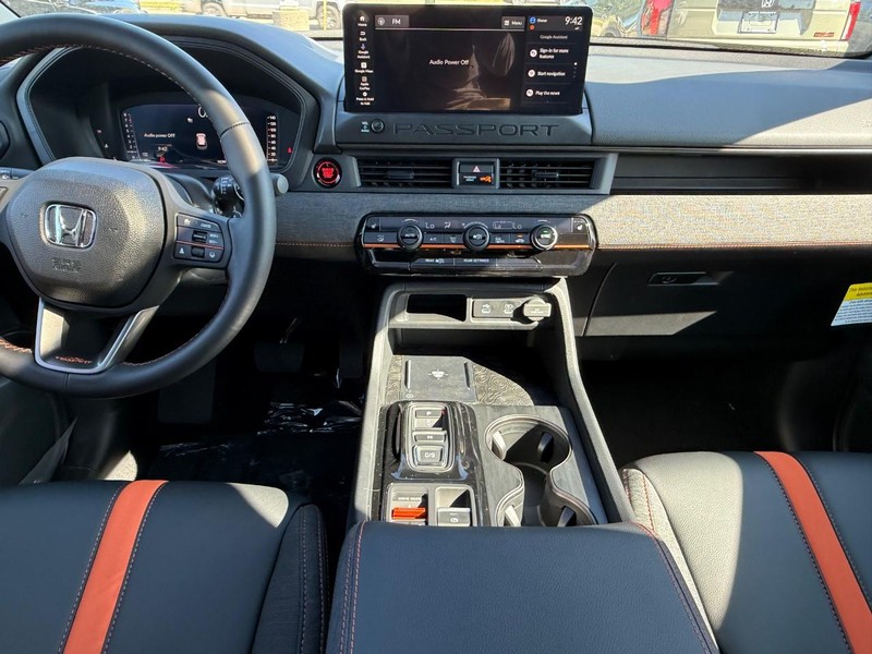 Honda Passport Vehicle Image 6