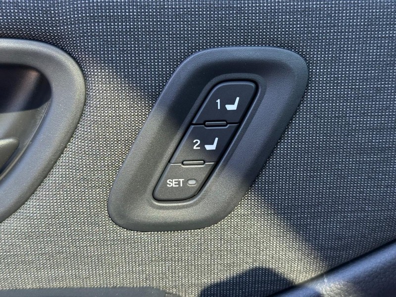 Honda Passport Vehicle Image 11