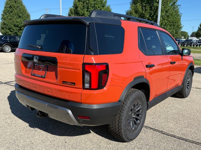 Honda Passport Vehicle Image 3
