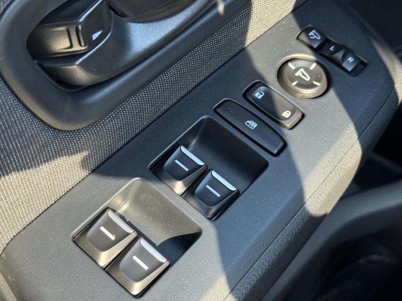 Honda Passport Vehicle Image 16