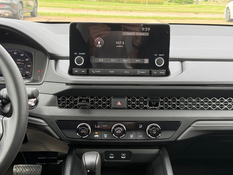 Honda Accord Sedan Vehicle Image 7