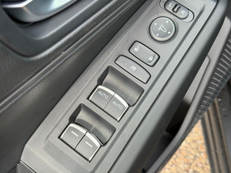 Honda Accord Sedan Vehicle Image 14