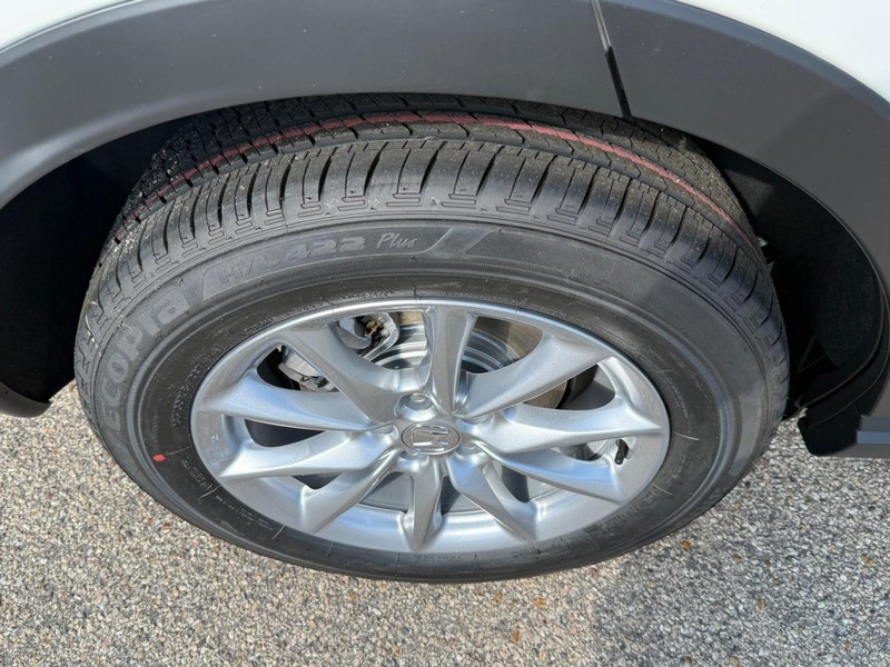 Honda CR-V Vehicle Image 4