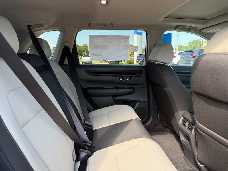 Honda CR-V Vehicle Image 5