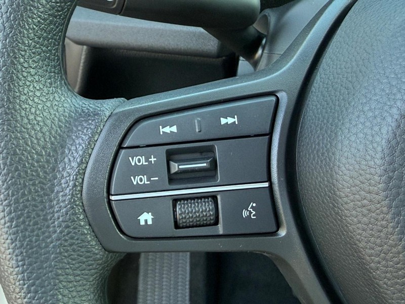 Honda CR-V Vehicle Image 11