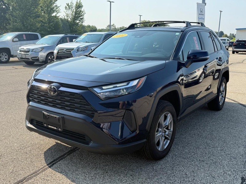 Toyota RAV4 Vehicle Image 12