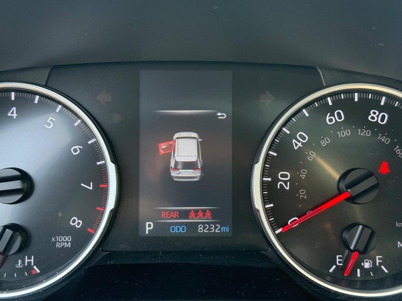 Toyota RAV4 Vehicle Image 19