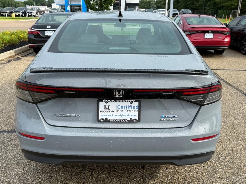 Honda Accord Hybrid Vehicle Image 4
