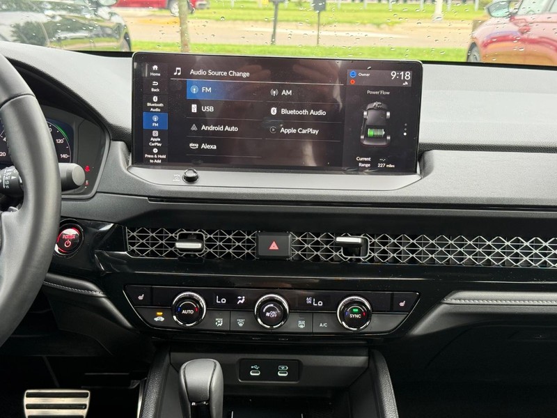 Honda Accord Hybrid Vehicle Image 11