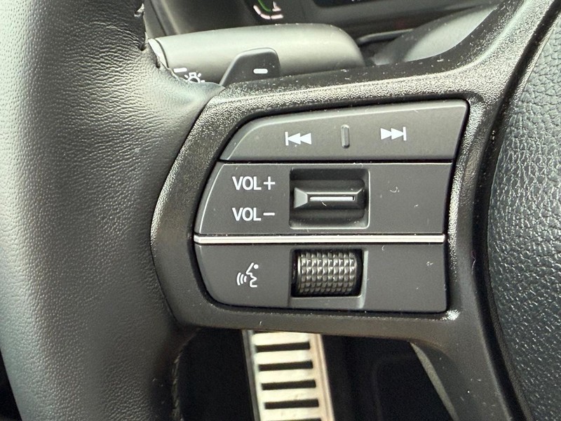 Honda Accord Hybrid Vehicle Image 15