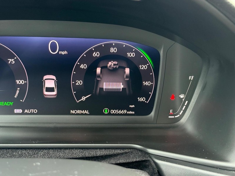 Honda Accord Hybrid Vehicle Image 17