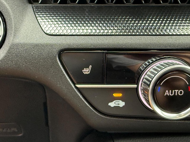 Honda CR-V Hybrid Vehicle Image 15