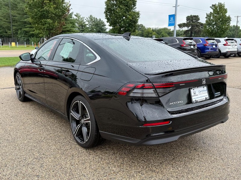 Honda Accord Hybrid Vehicle Image 5
