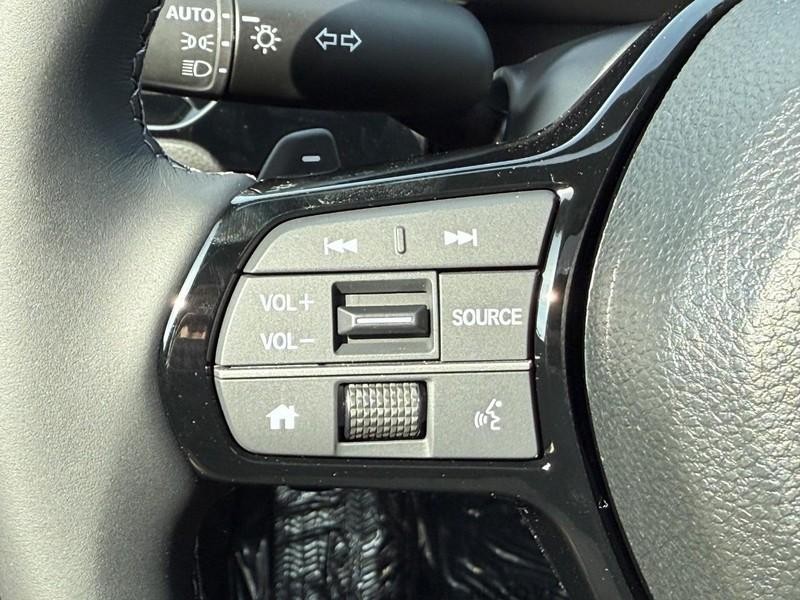 Honda Civic Hatchback Hybrid Vehicle Image 7