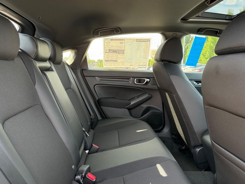 Honda Civic Hatchback Hybrid Vehicle Image 5