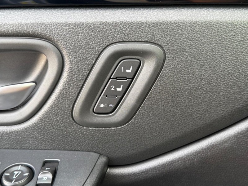 Honda Passport Vehicle Image 11
