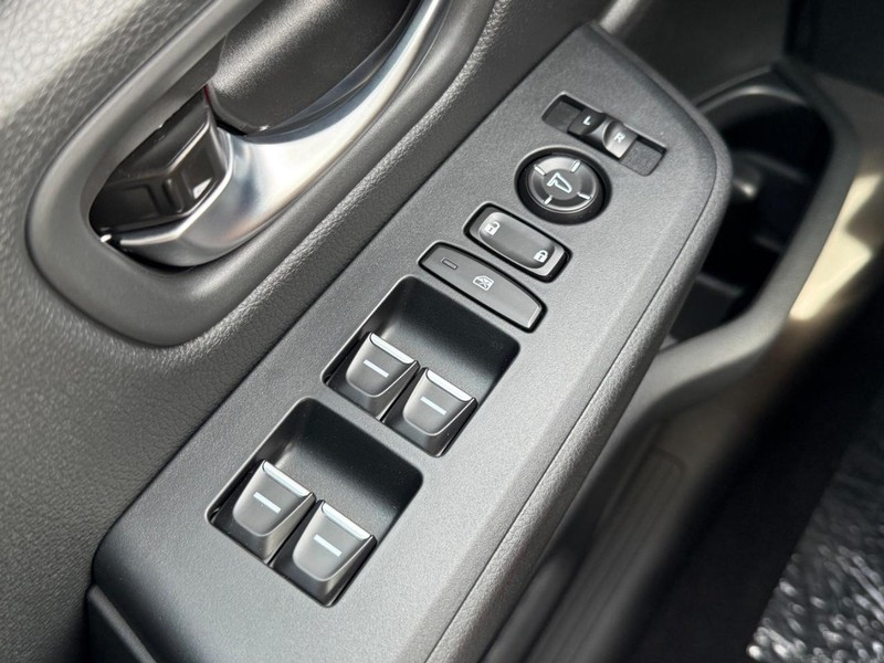 Honda Passport Vehicle Image 16