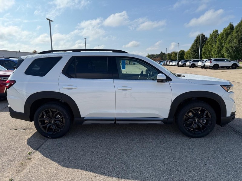 Honda Pilot Vehicle Image 2