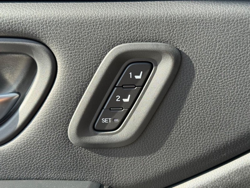 Honda Pilot Vehicle Image 11